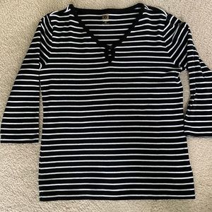 Anne Klein Sport 3/4 Sleeve t shirt size M